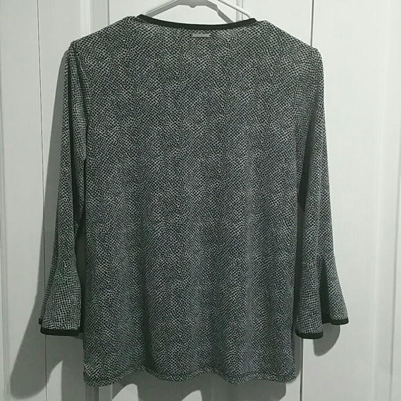 CLEARANCE /Make an offer! Michael Kors Top Sz P/S - Picture 5 of 5